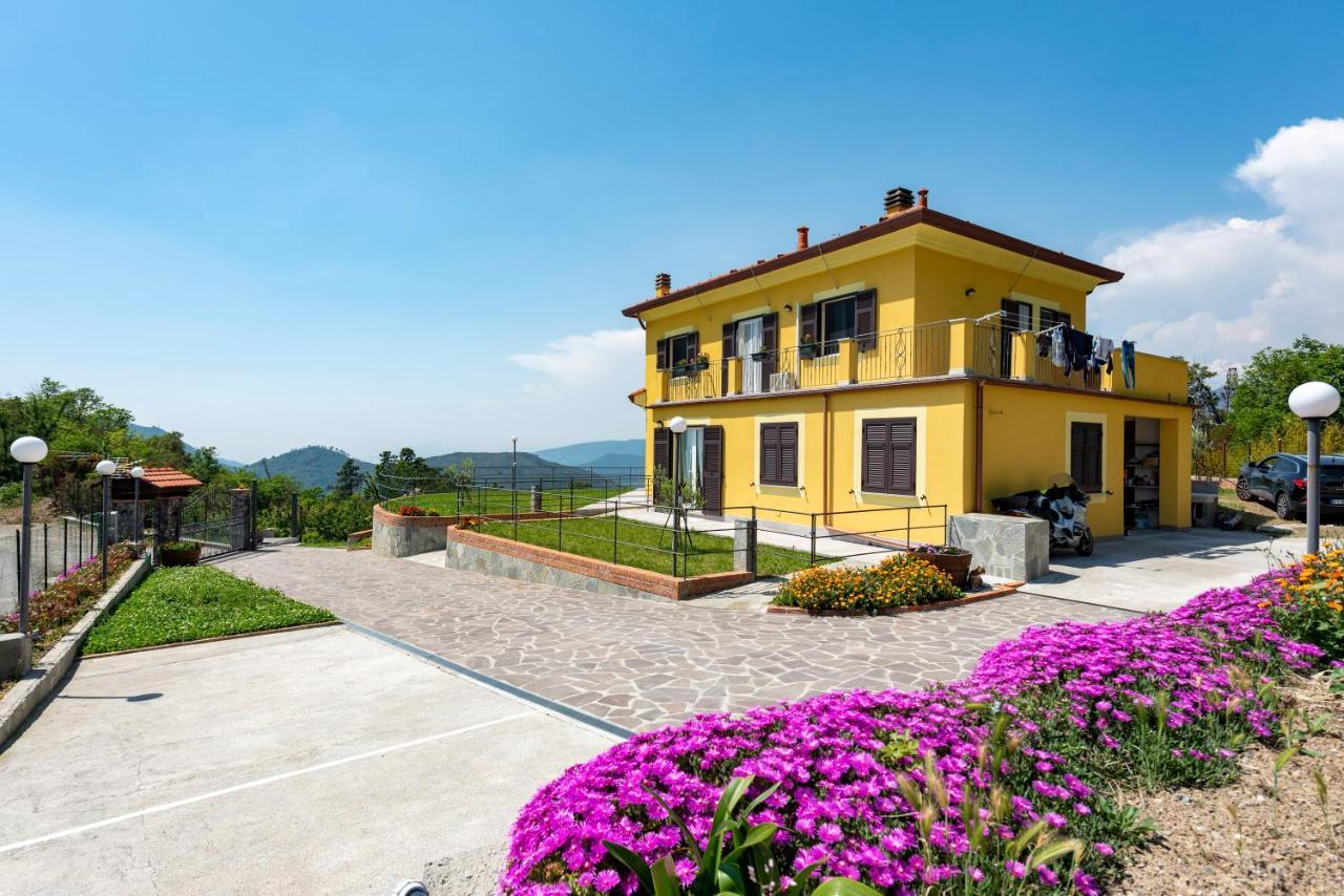 Joivy Villa Guanna - Charming Flat With Garden Bracco Bagian luar foto