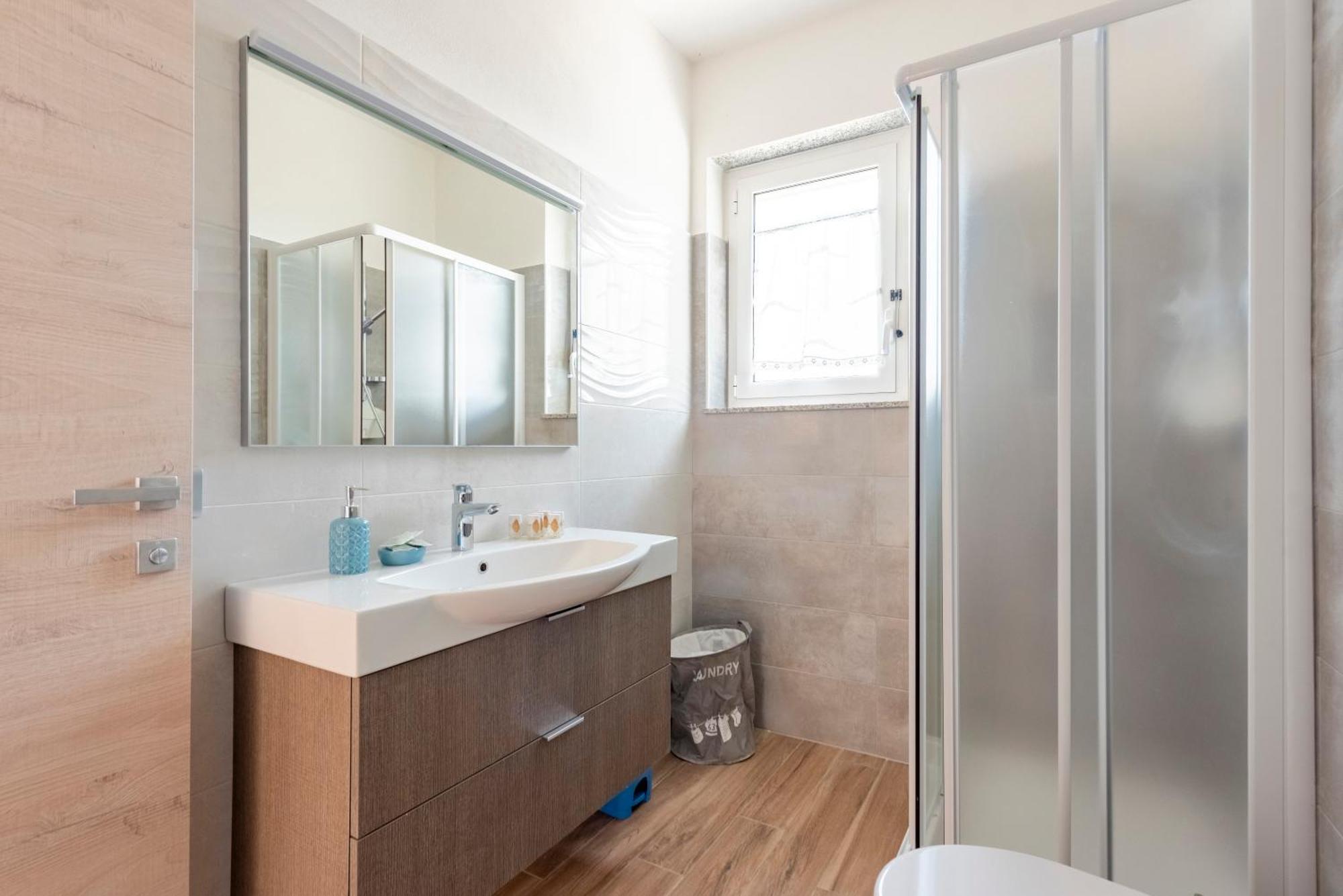 Joivy Villa Guanna - Charming Flat With Garden Bracco Bagian luar foto