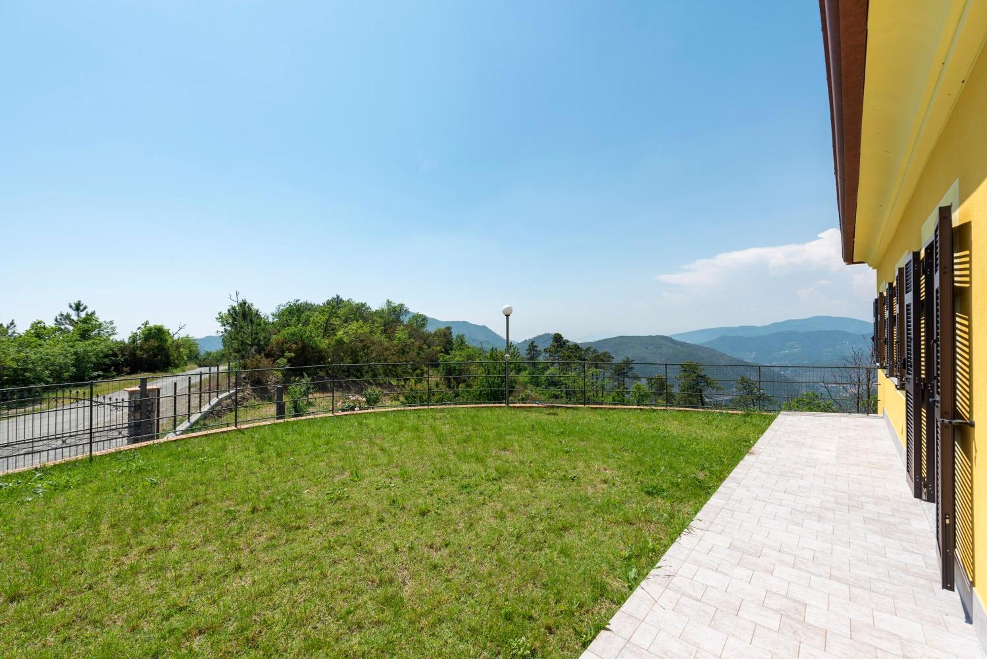 Joivy Villa Guanna - Charming Flat With Garden Bracco Bagian luar foto