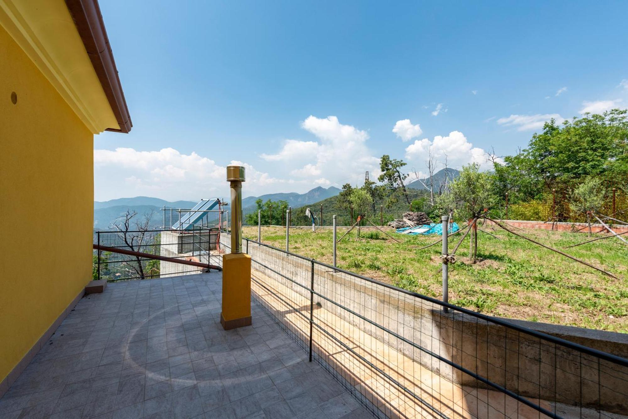 Joivy Villa Guanna - Charming Flat With Garden Bracco Bagian luar foto