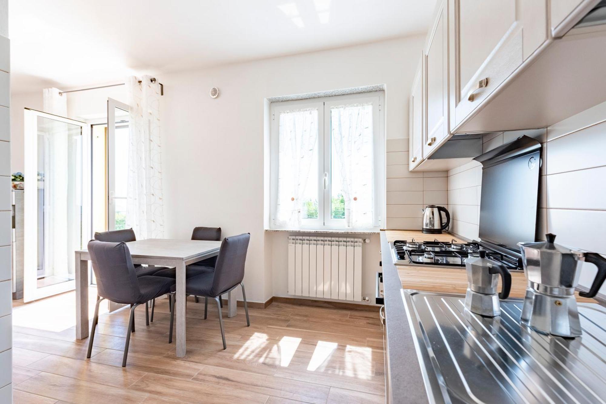 Joivy Villa Guanna - Charming Flat With Garden Bracco Bagian luar foto