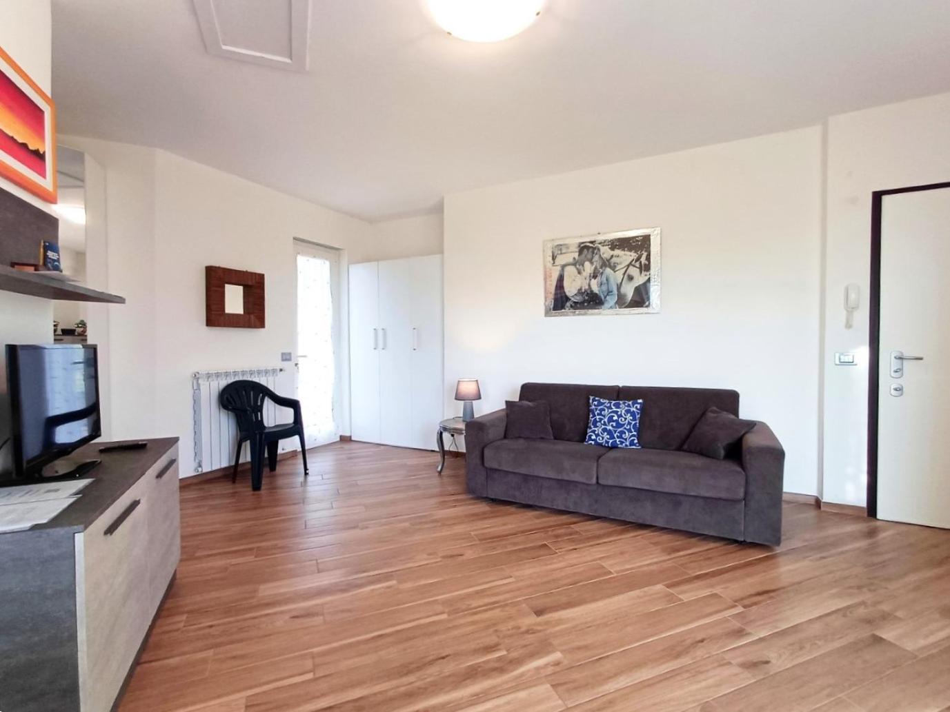 Joivy Villa Guanna - Charming Flat With Garden Bracco Bagian luar foto